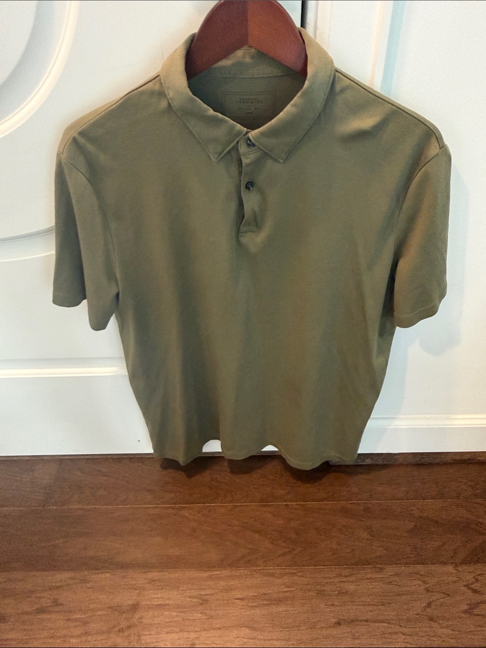 Charles Tyrwhitt Olive Green Men's smart cotton Polo
